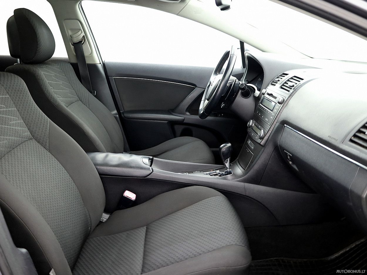 Toyota Avensis | 5
