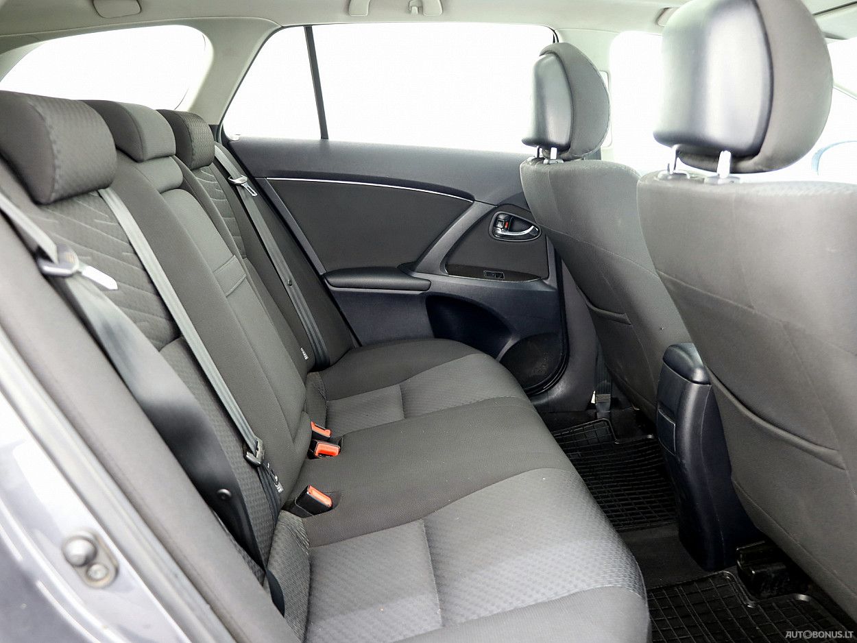 Toyota Avensis | 6