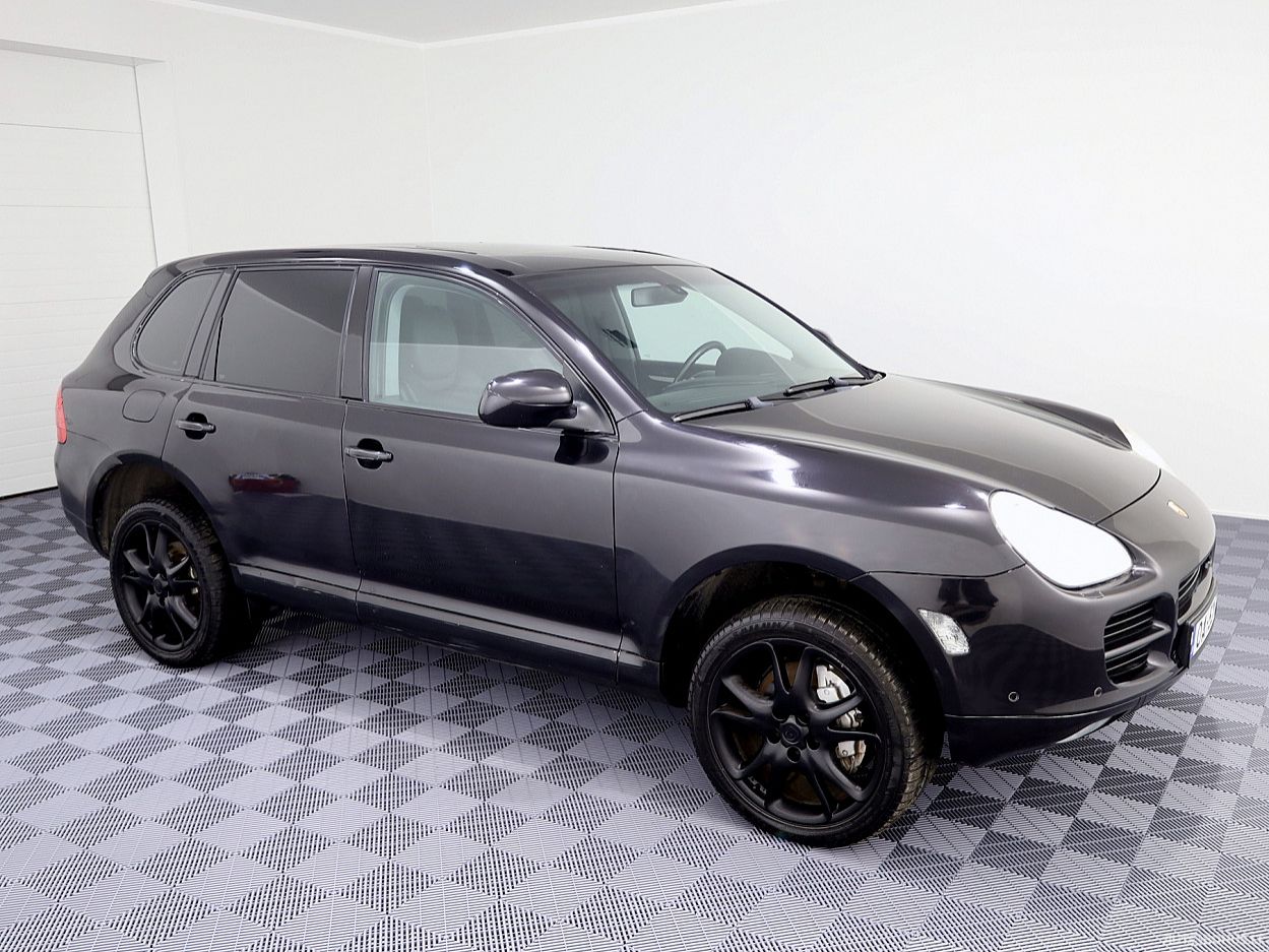 Porsche Cayenne, 4.5 l., cross-country