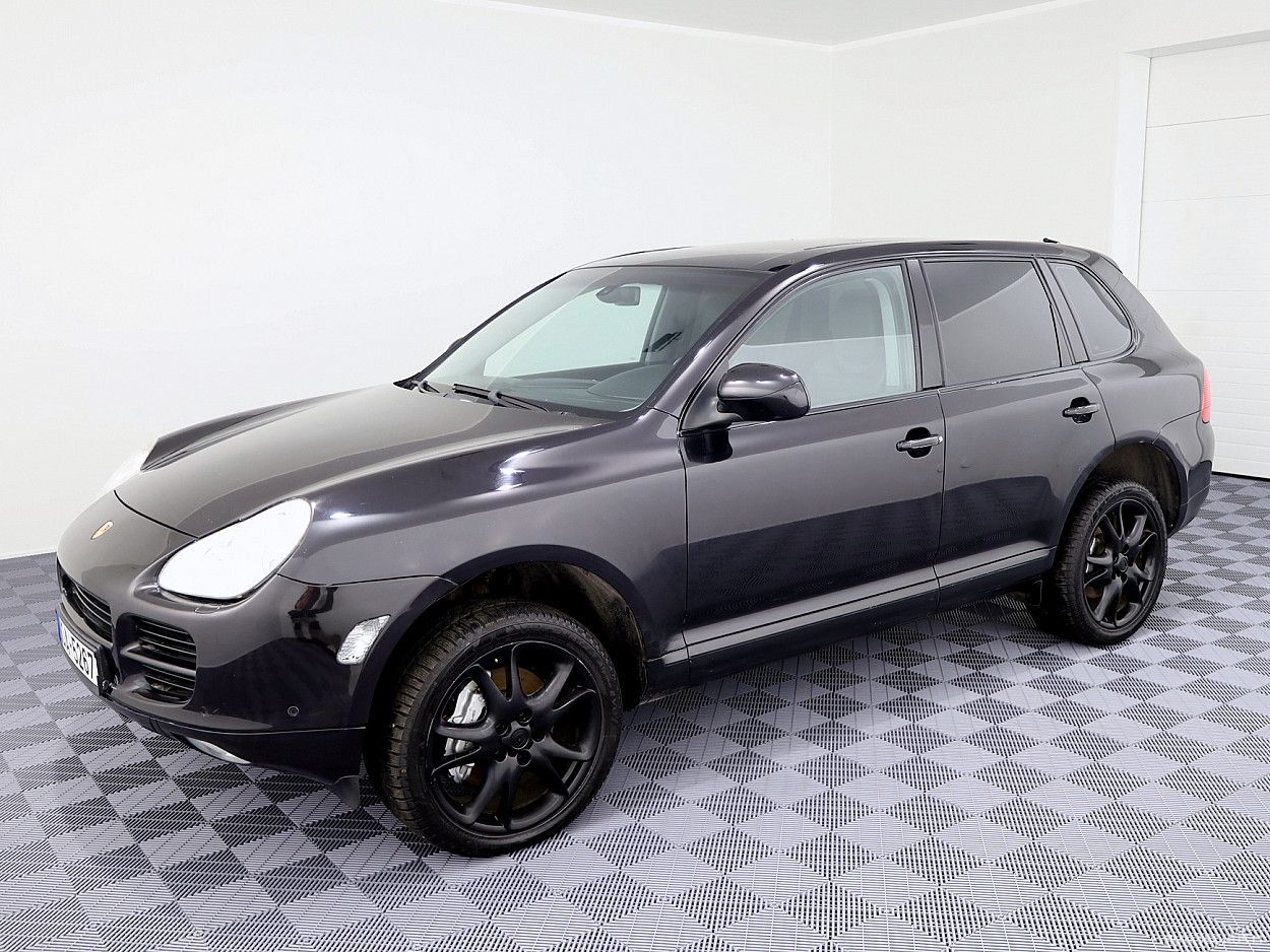 Porsche Cayenne | 1