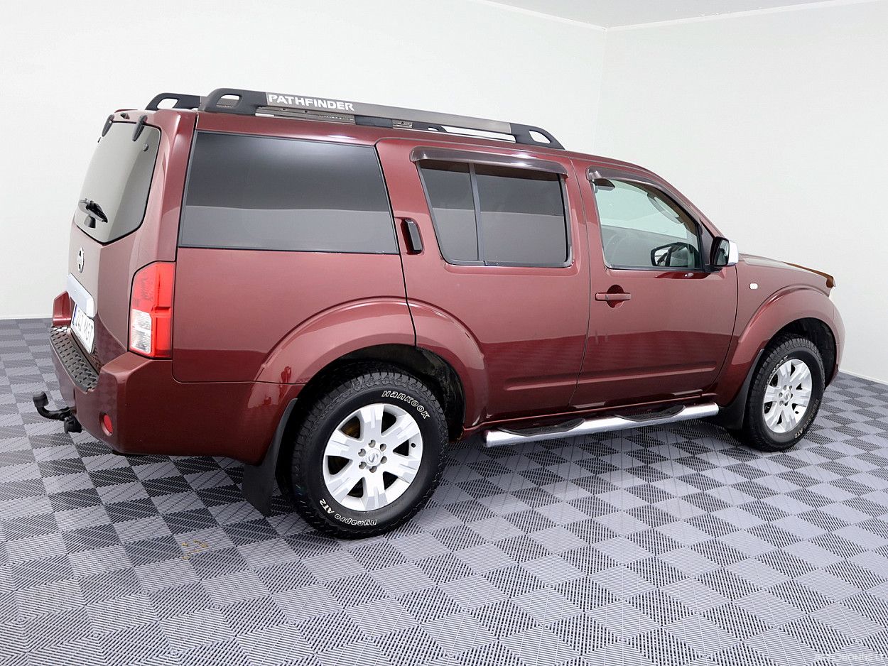Nissan Pathfinder | 2