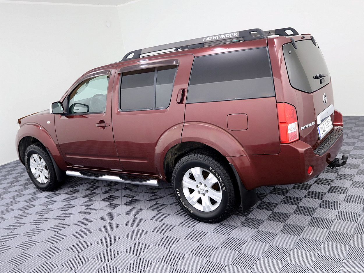 Nissan Pathfinder | 3