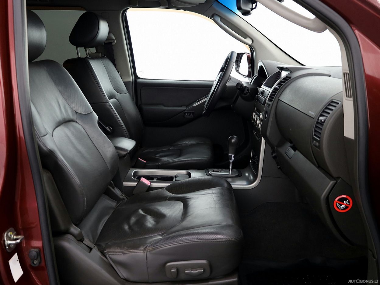 Nissan Pathfinder | 5