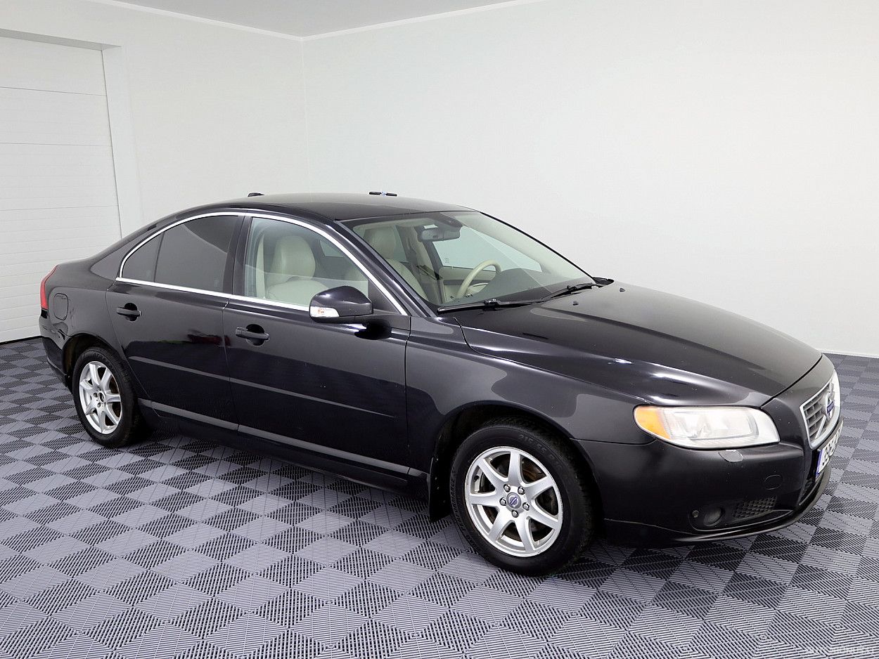 Volvo S80