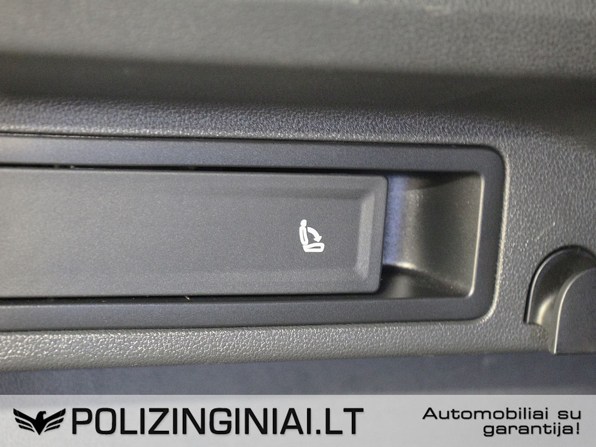 Volkswagen Tiguan | 24