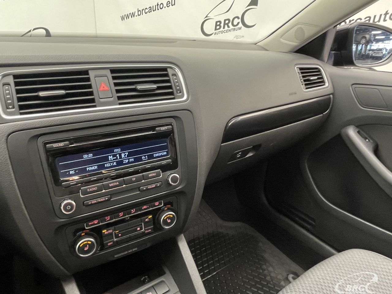 Volkswagen Jetta | 22