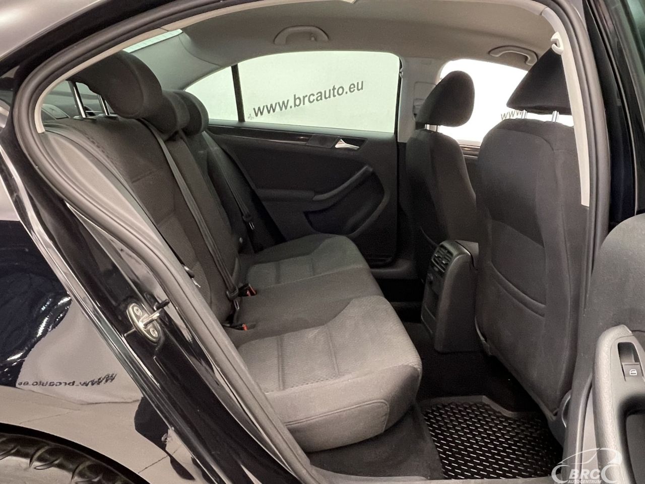 Volkswagen Jetta | 8