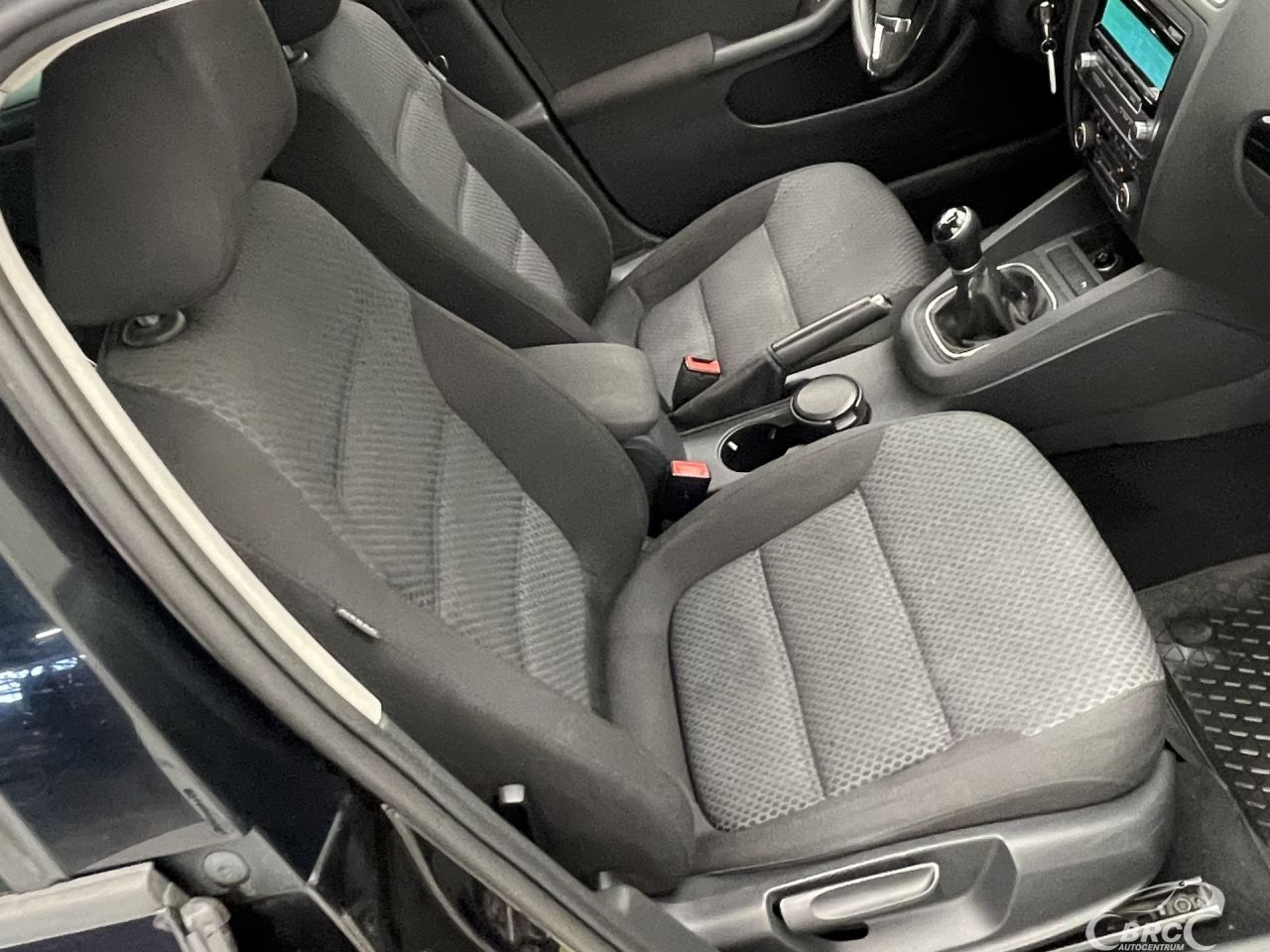 Volkswagen Jetta | 4