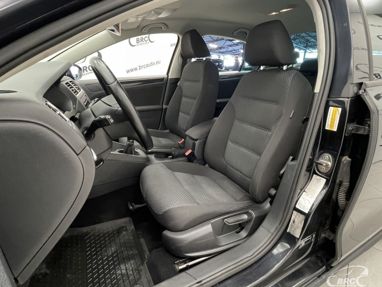 Volkswagen Jetta | 19