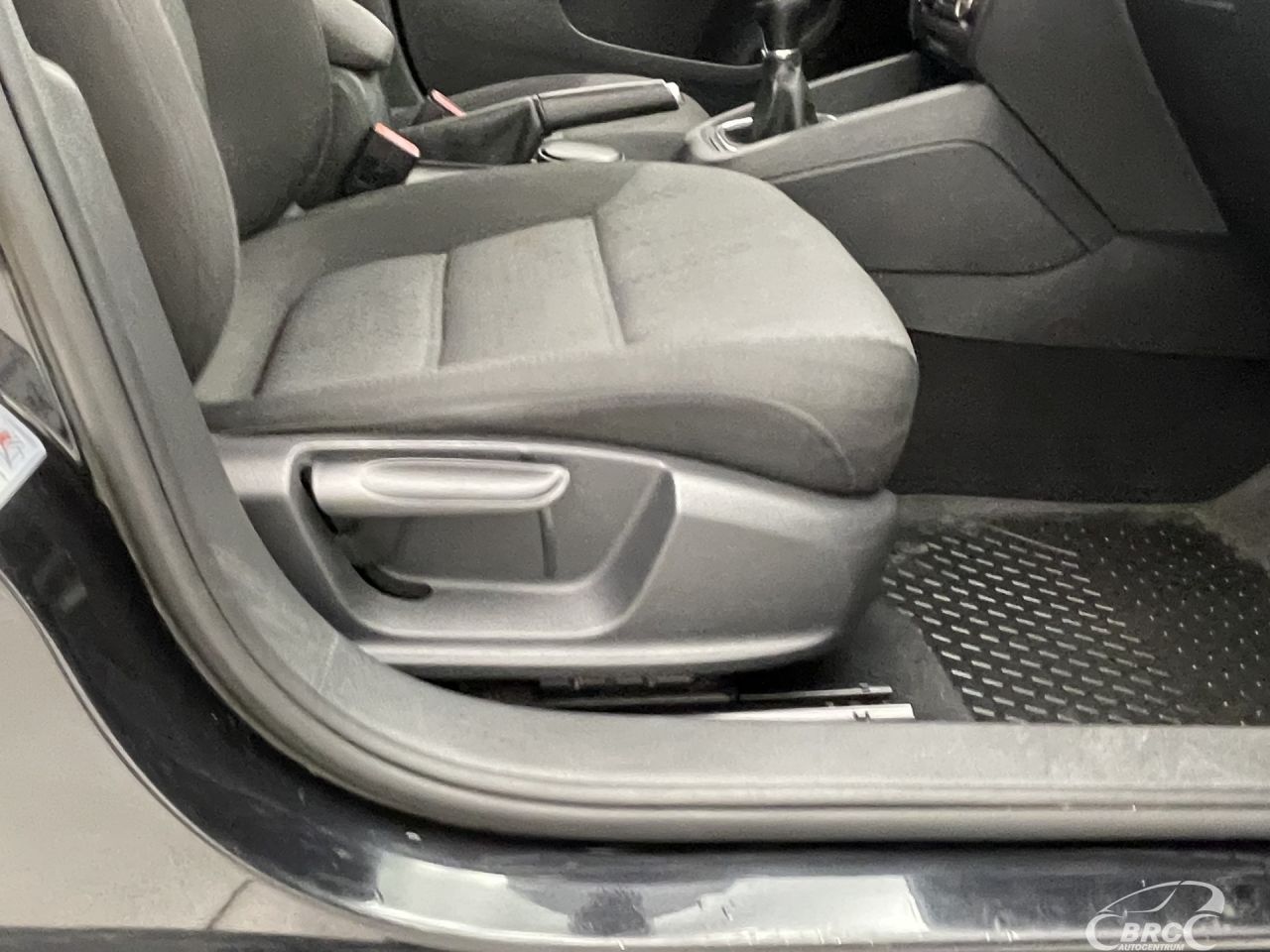 Volkswagen Jetta | 5