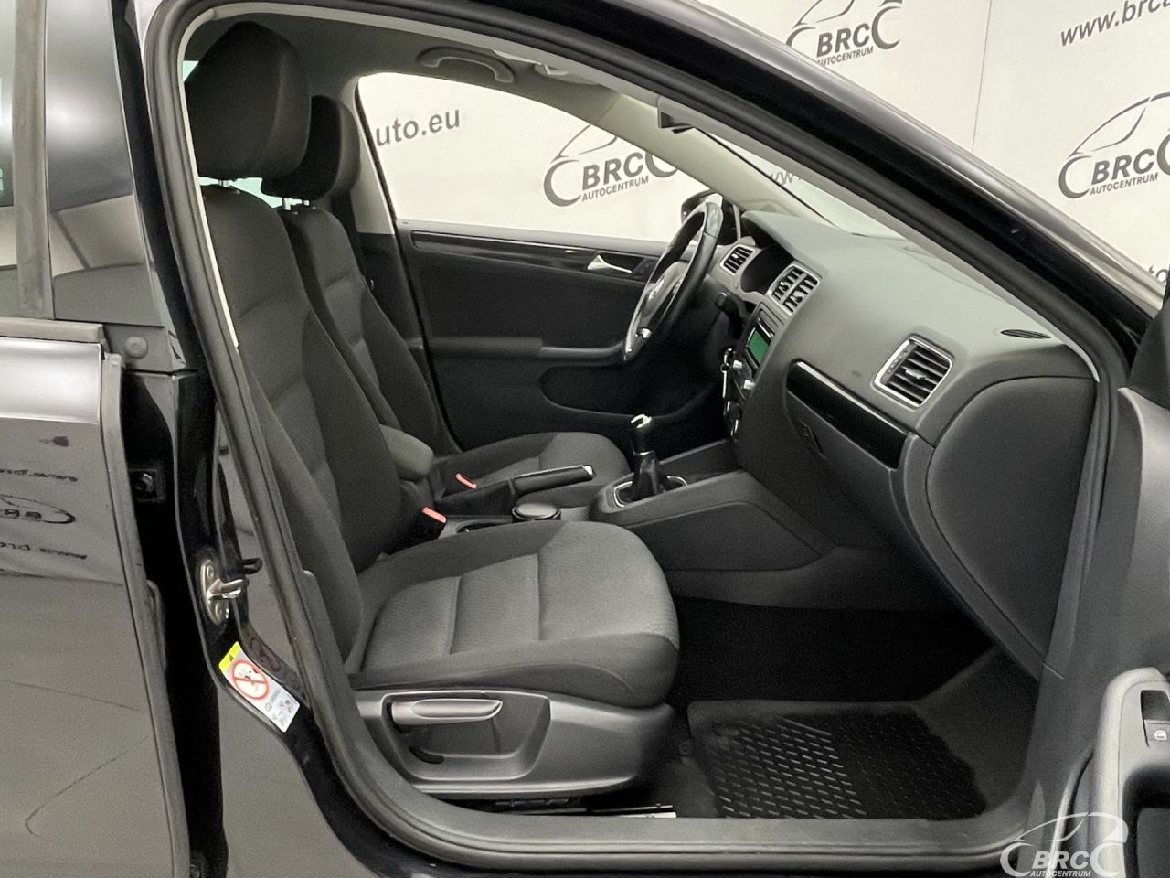 Volkswagen Jetta | 3