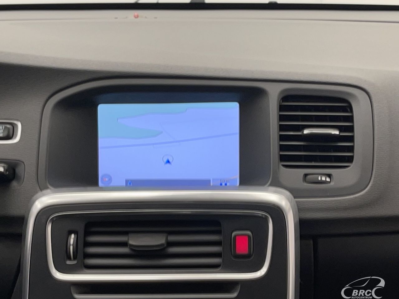 Volvo V60 | 12