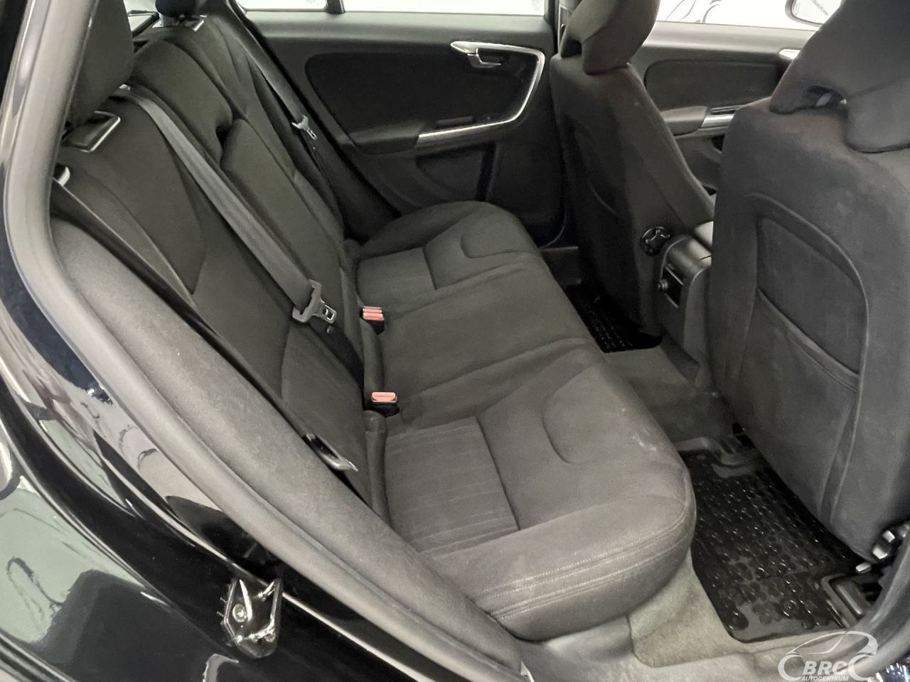 Volvo V60 | 8