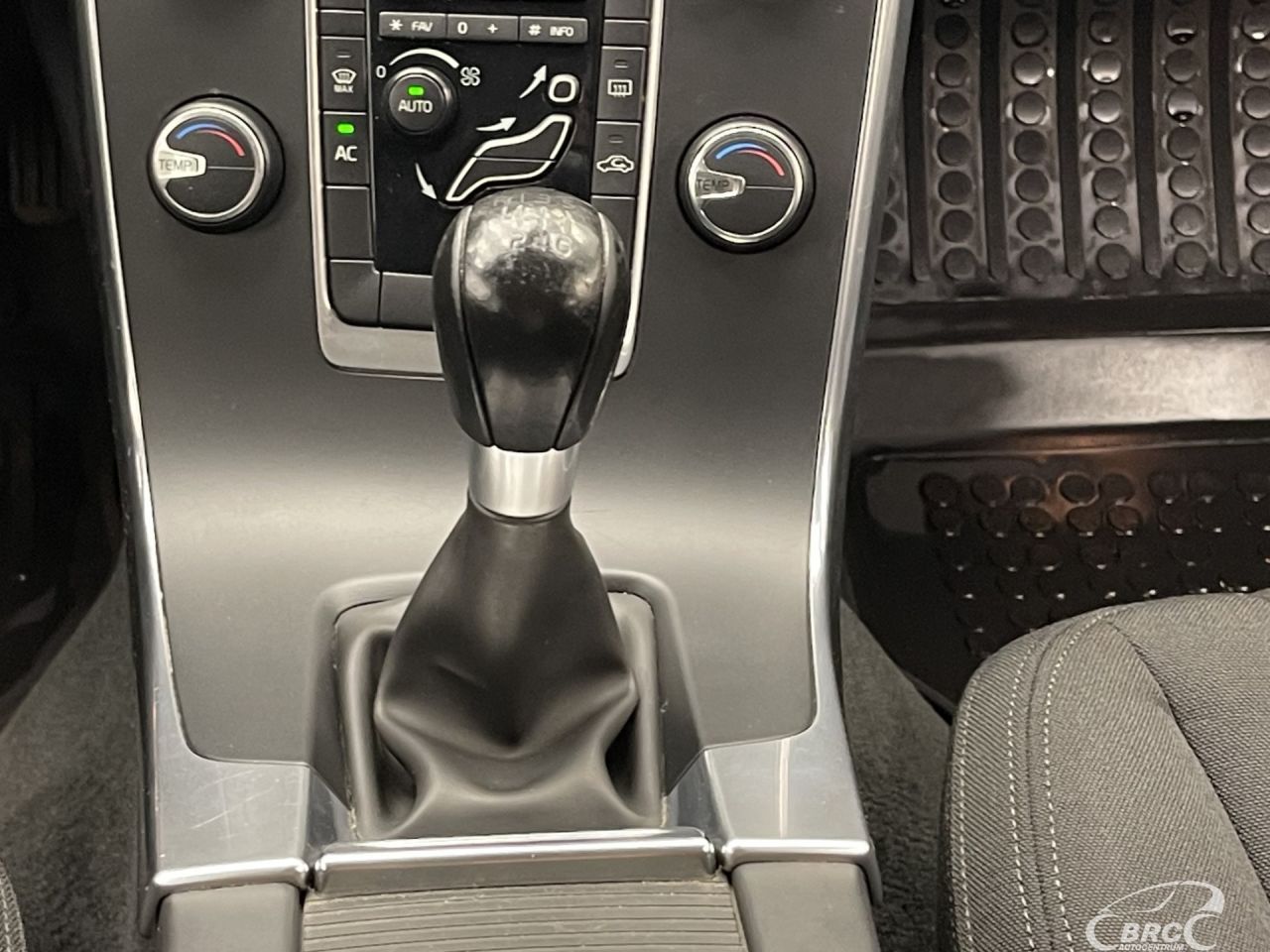 Volvo V60 | 14