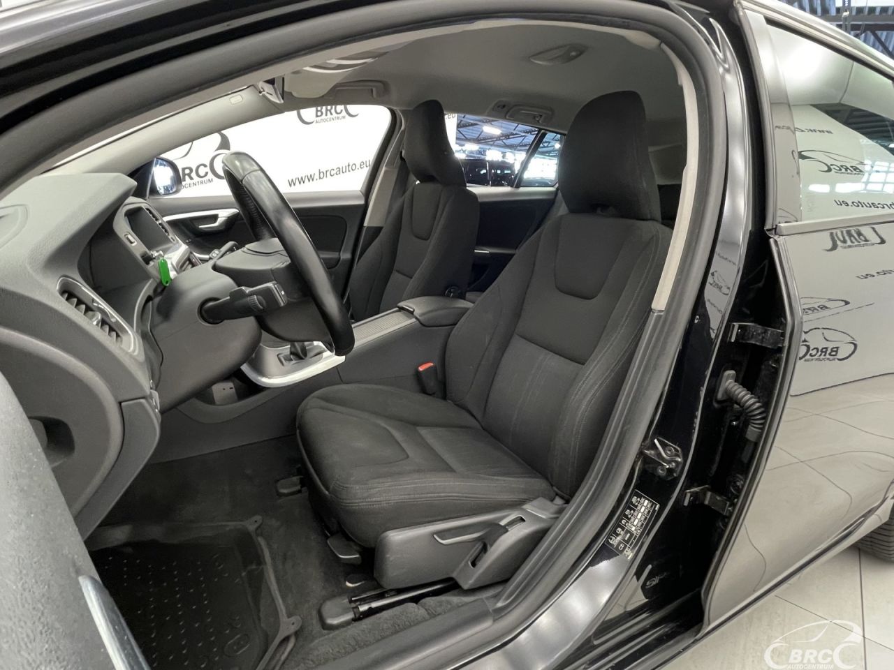Volvo V60 | 19
