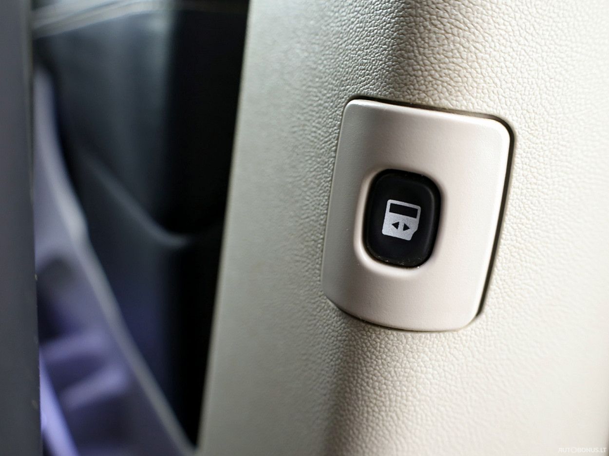 Chrysler Grand Voyager | 8