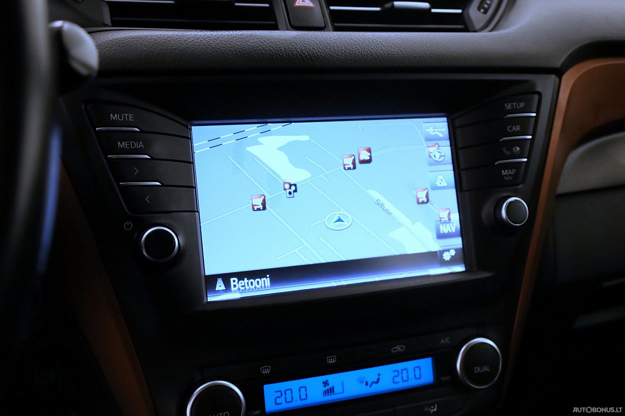 Toyota Avensis | 9