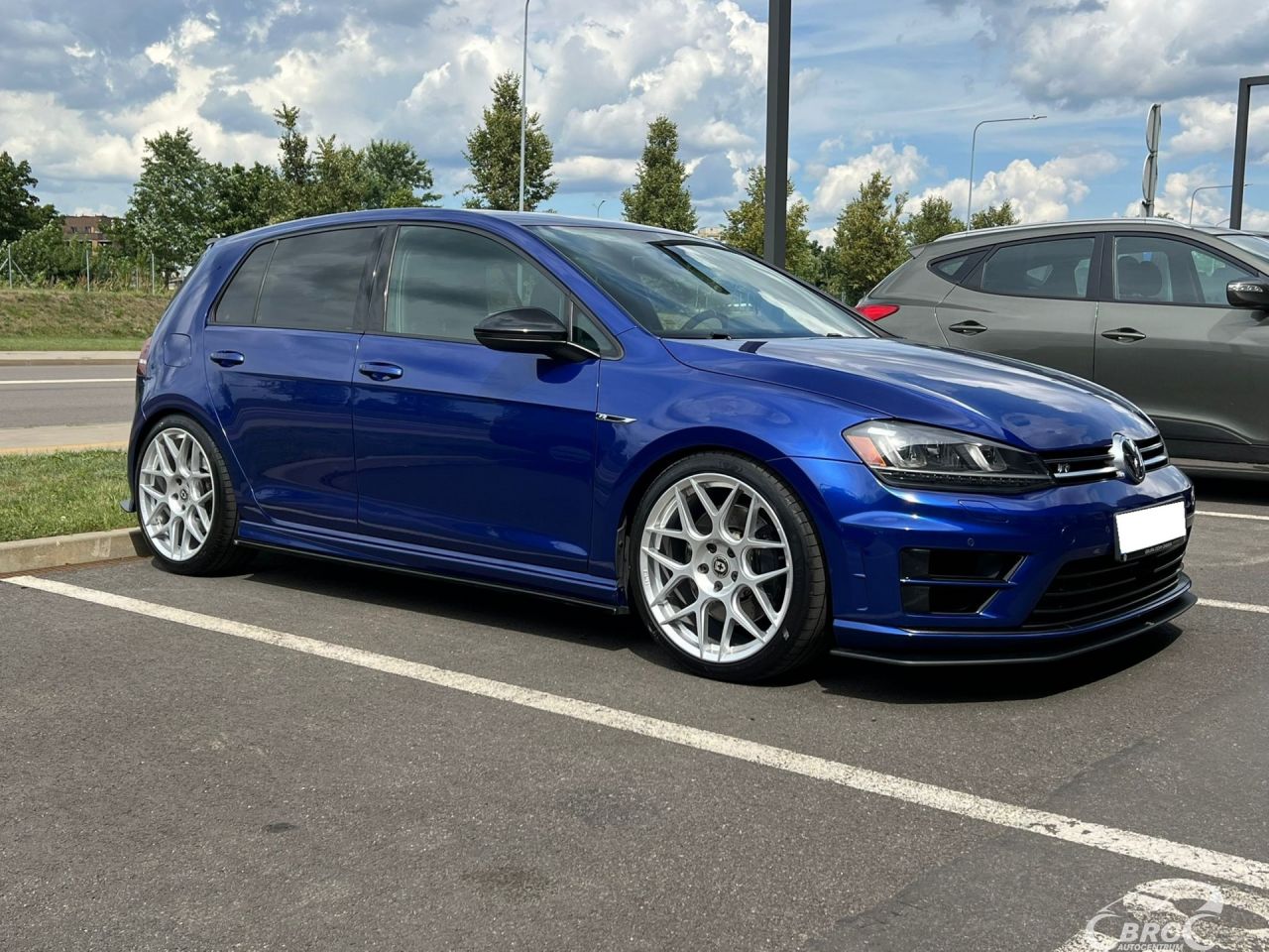 Volkswagen Golf | 2