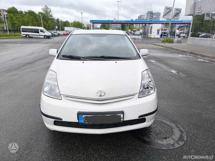 Toyota Prius, 1.5 l., sedanas