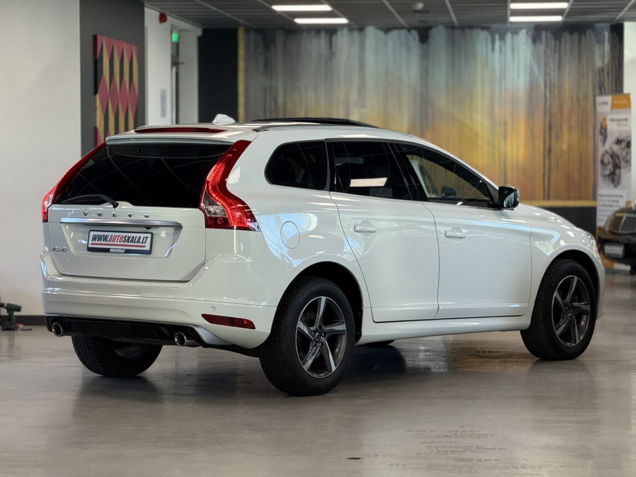 Volvo XC60 | 13