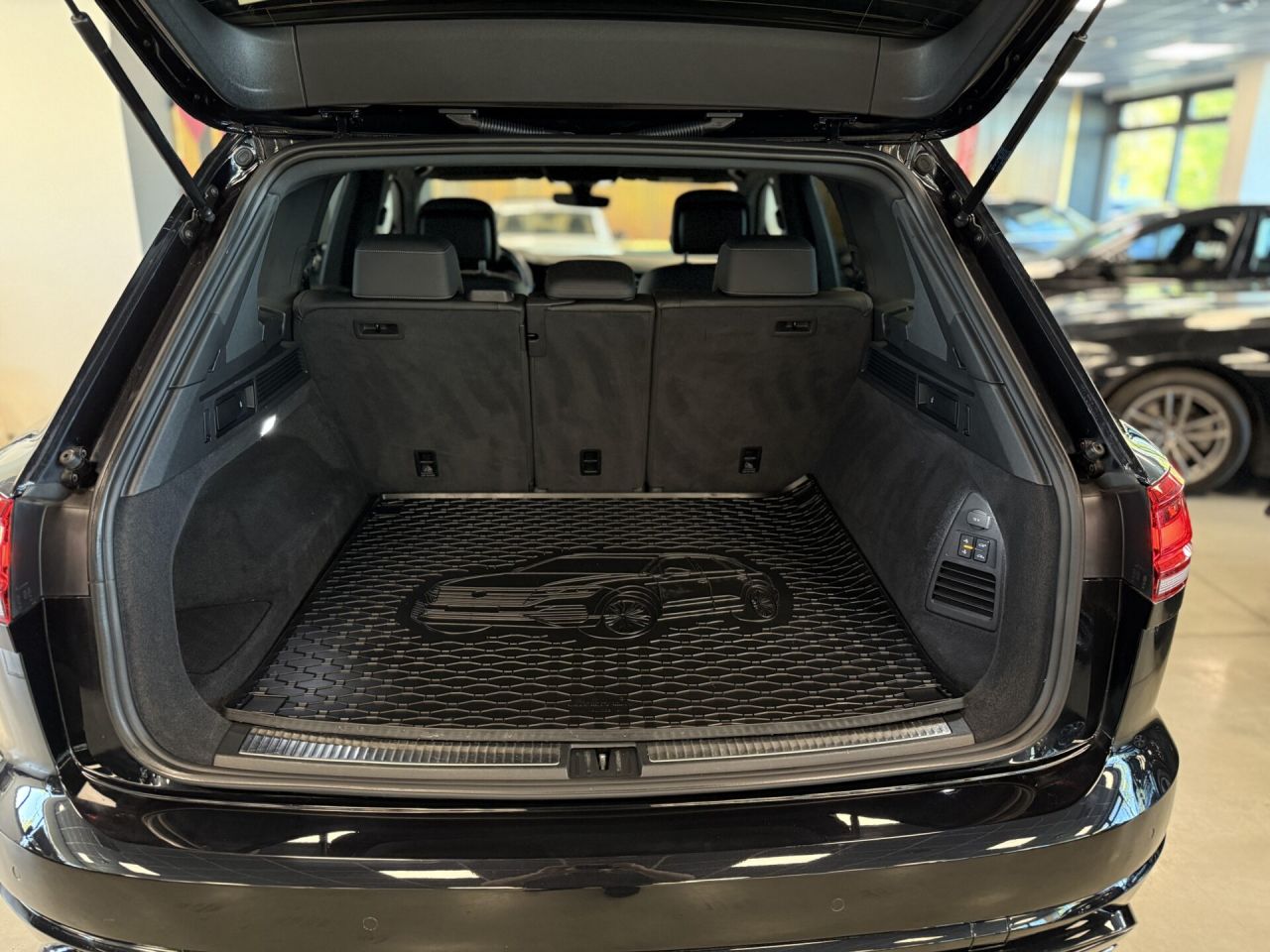 Volkswagen Touareg | 16