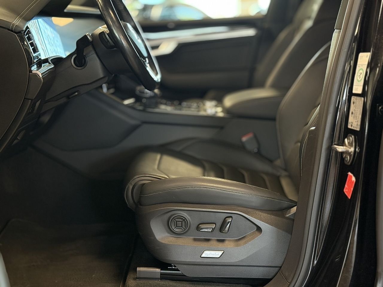 Volkswagen Touareg | 37