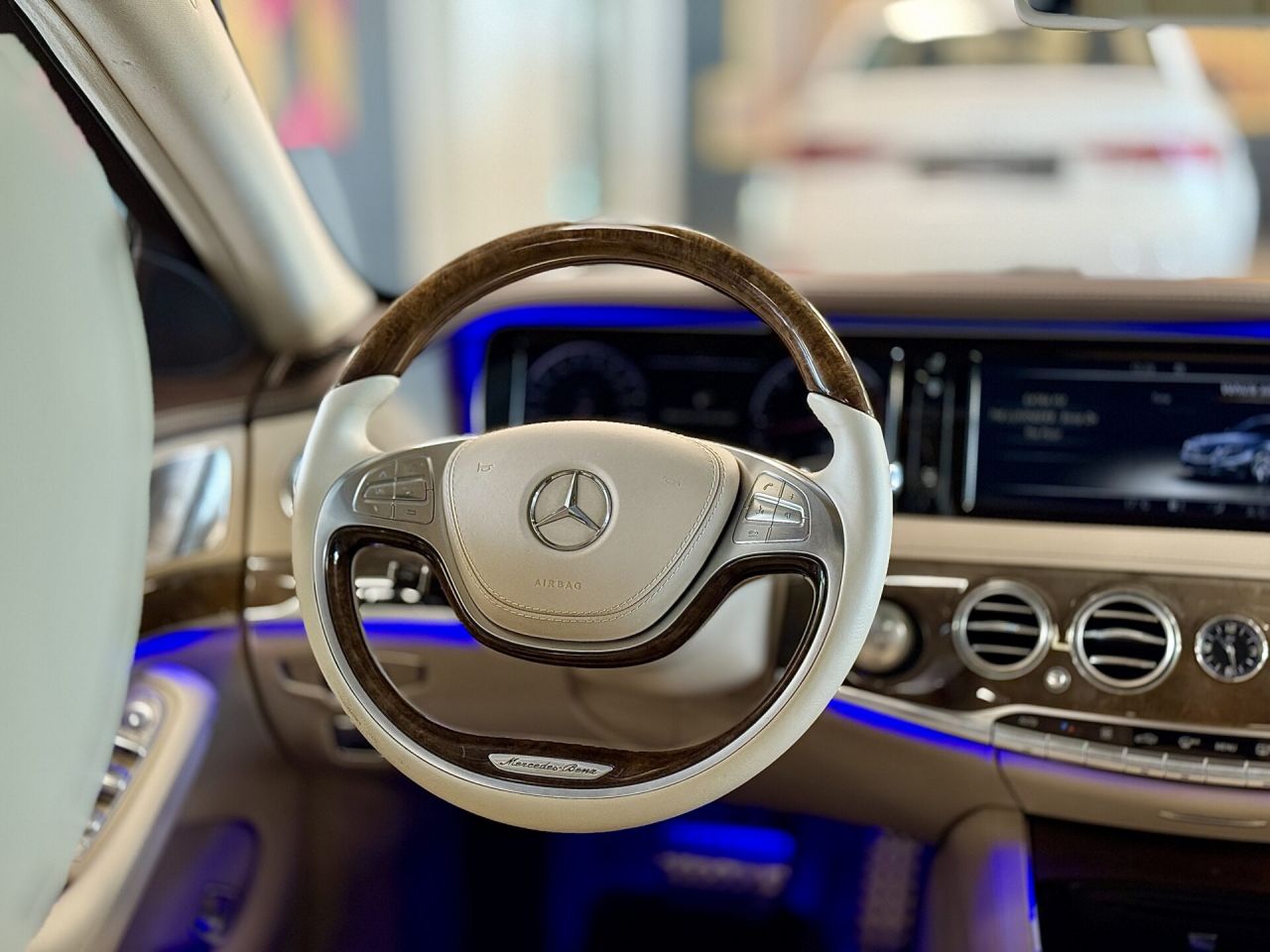 Mercedes-Benz S350 | 33