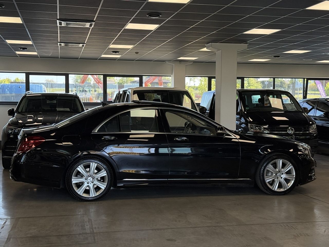 Mercedes-Benz S350 | 25