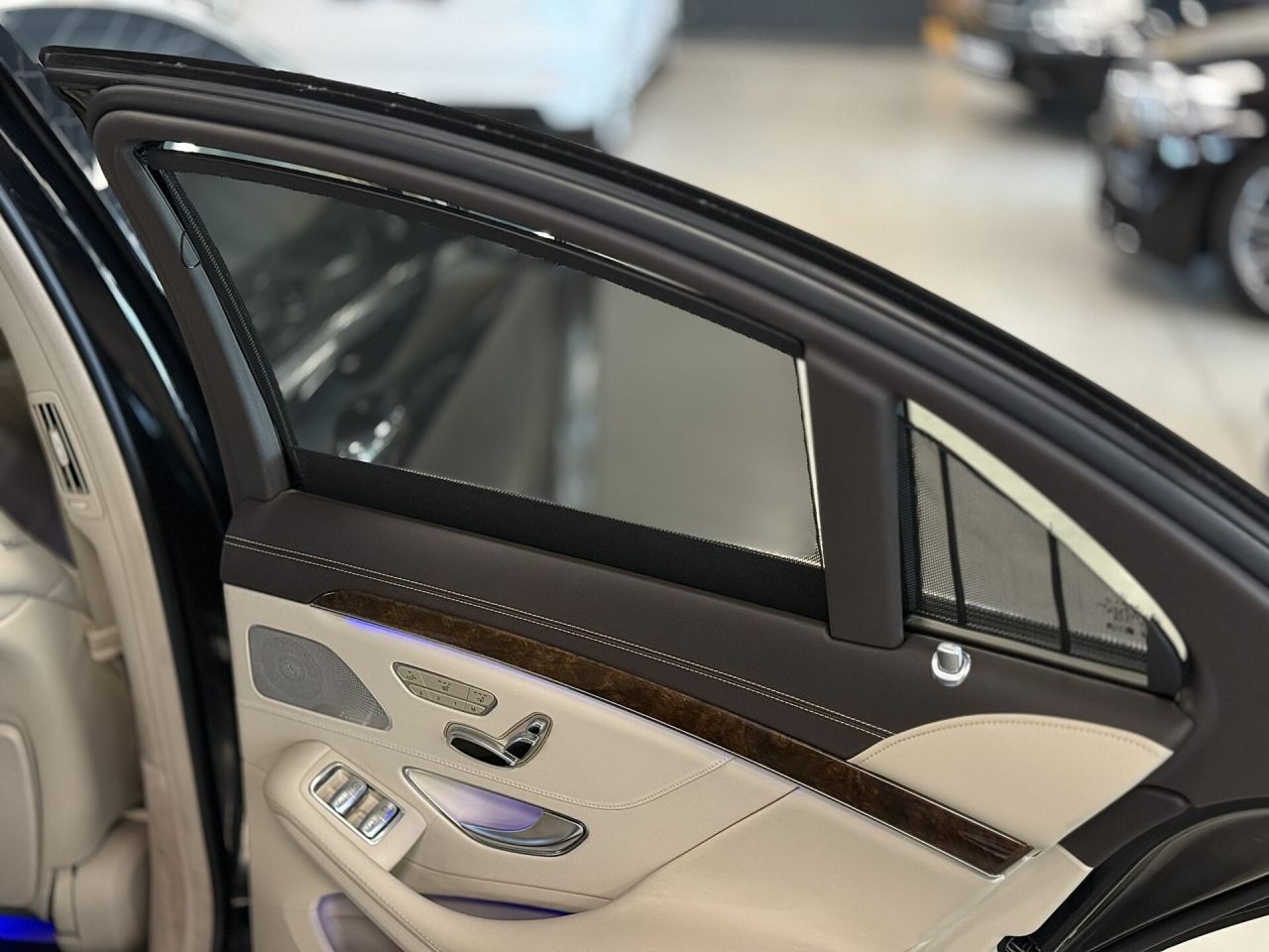 Mercedes-Benz S350 | 37