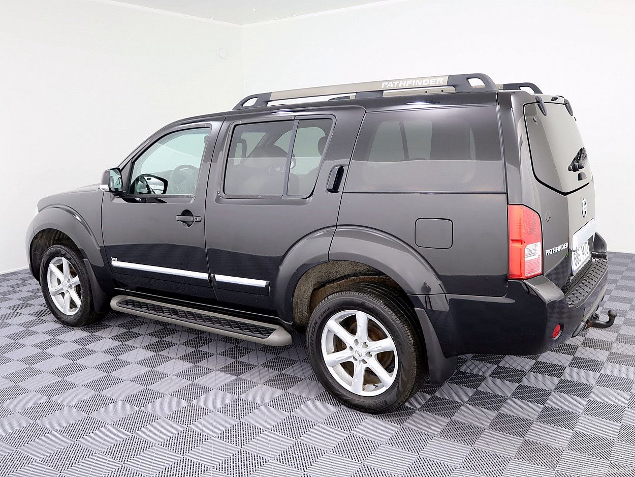 Nissan Pathfinder | 3