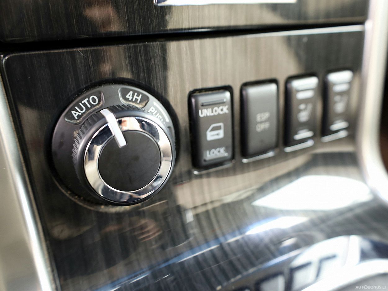 Nissan Pathfinder | 8