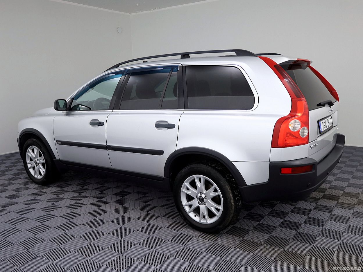 Volvo XC90 | 3