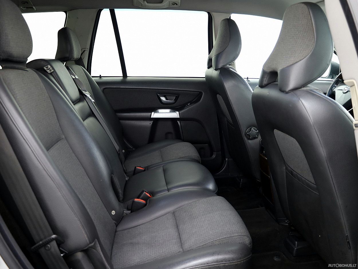 Volvo XC90 | 6