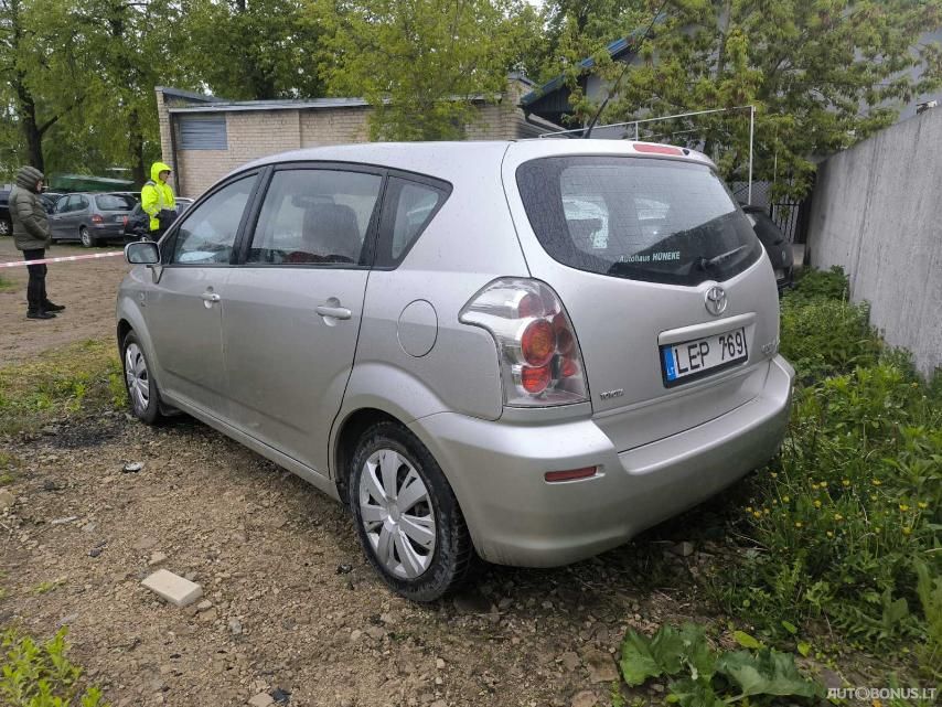 Toyota Corolla | 1