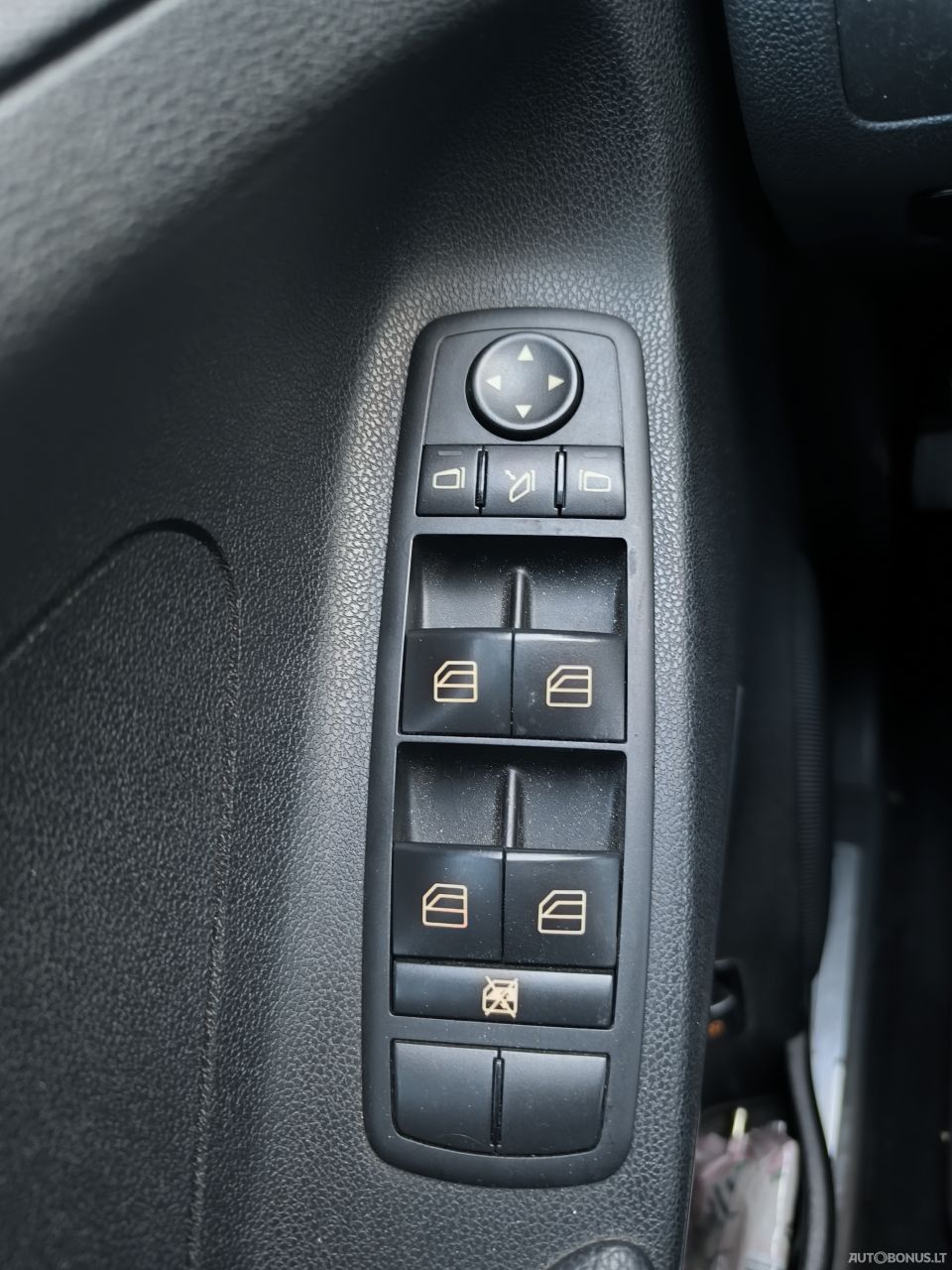 Mercedes-Benz ML320 | 9