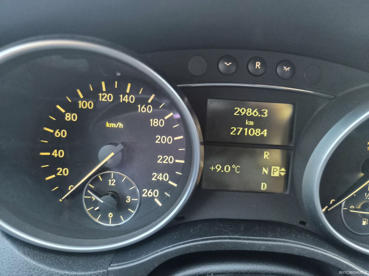 Mercedes-Benz ML320 | 8
