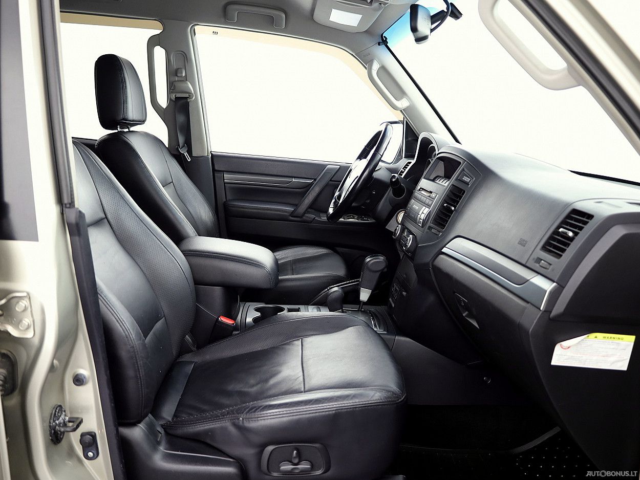 Mitsubishi Pajero | 5