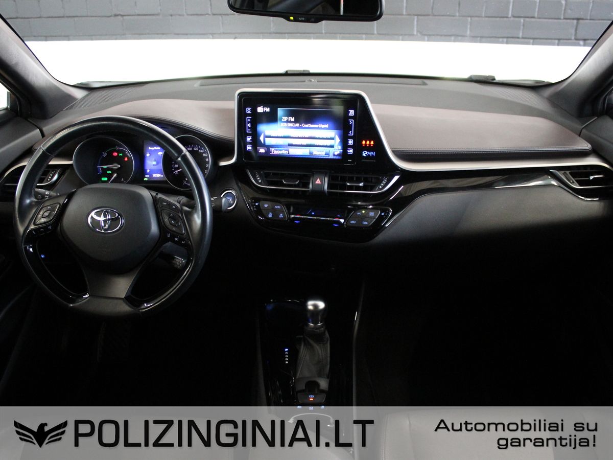 Toyota C-HR | 12