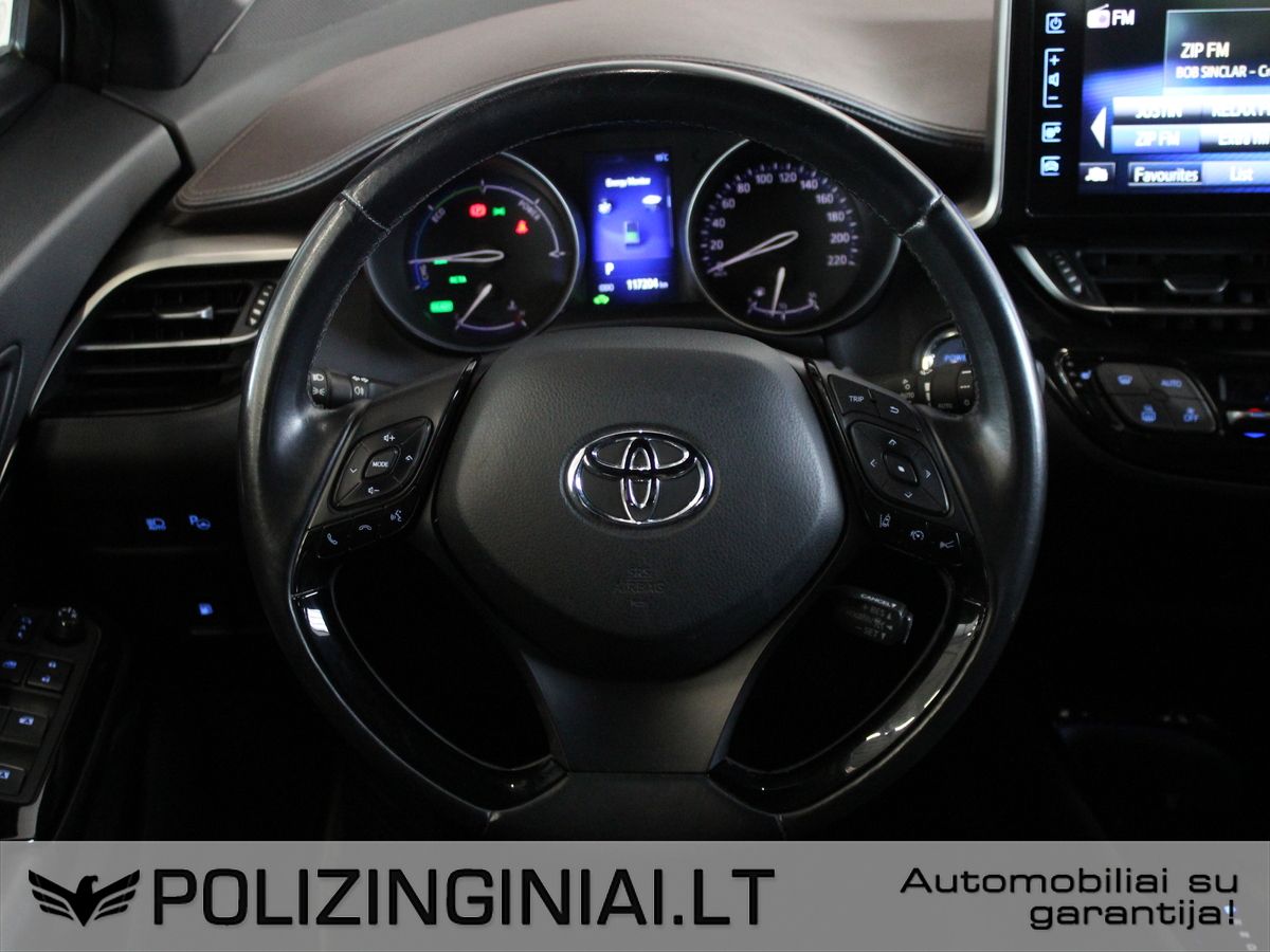 Toyota C-HR | 13