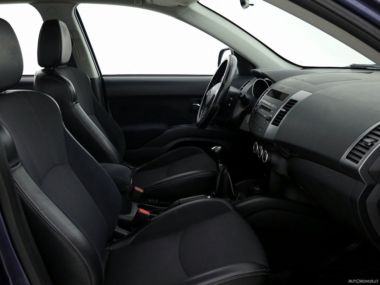 Citroen C-Crosser  | 5