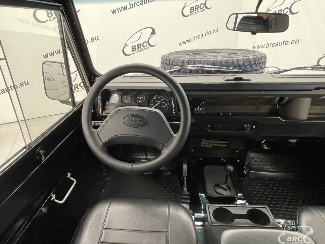Land Rover Defender | 9