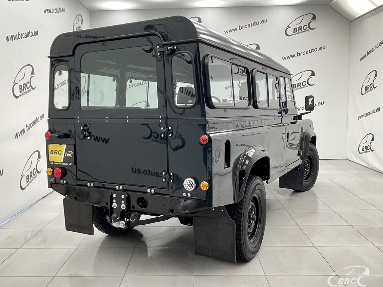 Land Rover Defender | 40