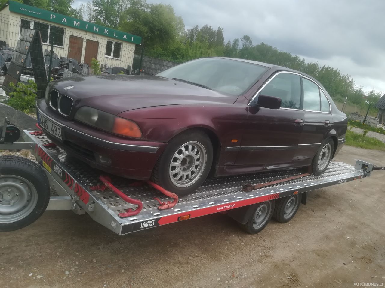 BMW 523 | 4