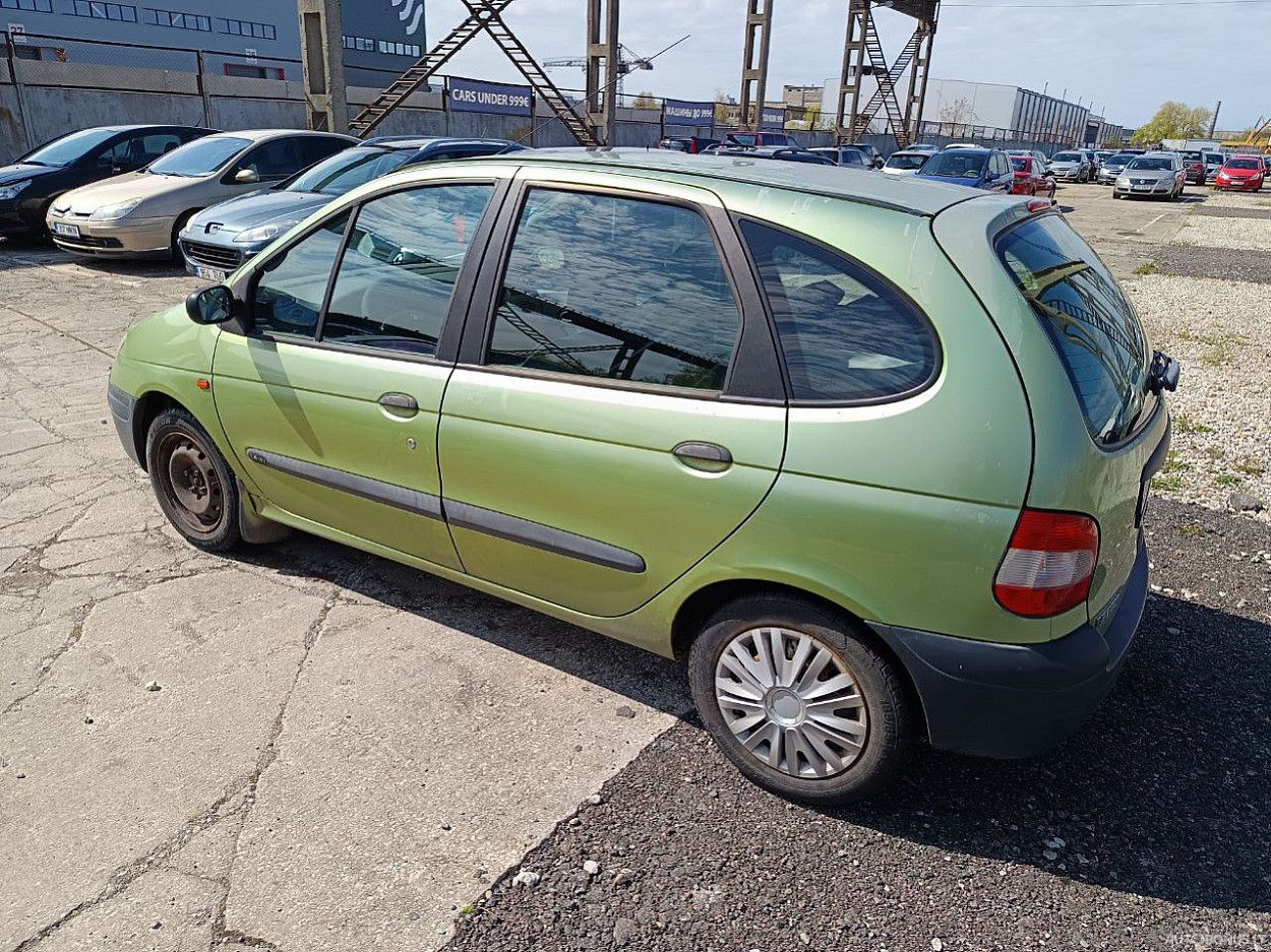 Renault Scenic | 3