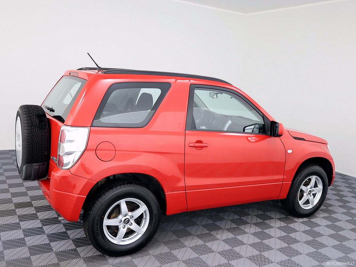 Suzuki Grand Vitara | 2
