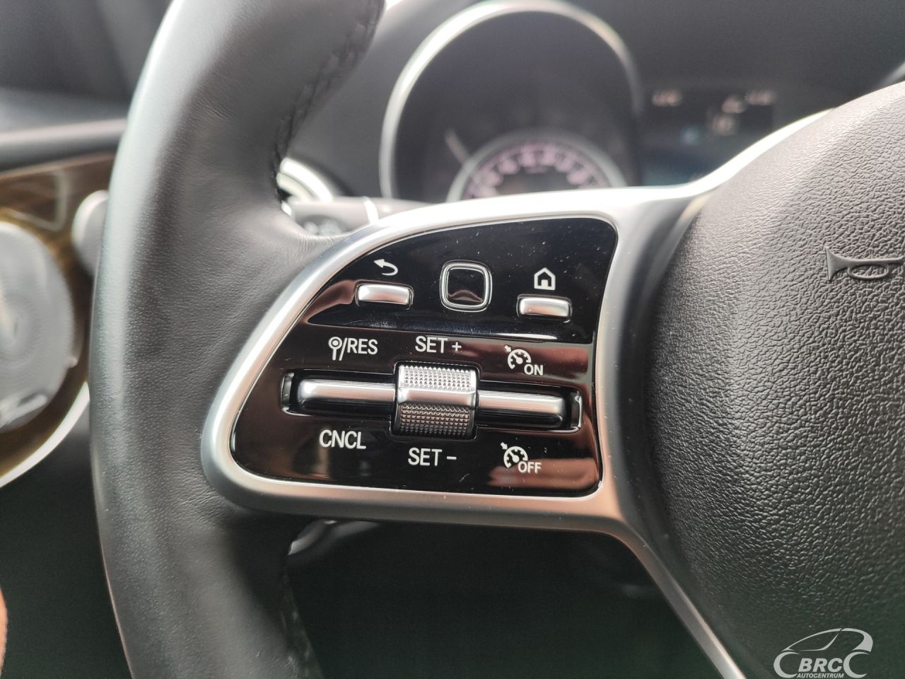 Mercedes-Benz C300 | 19