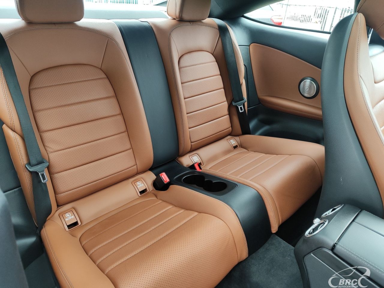 Mercedes-Benz C300 | 8
