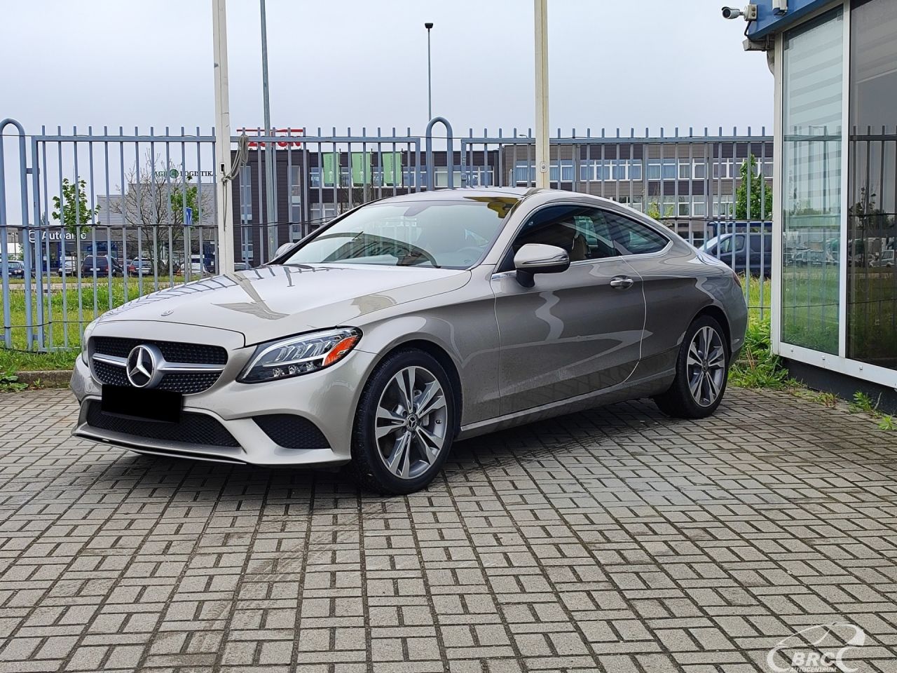 Mercedes-Benz C300, 2.0 l., kupė