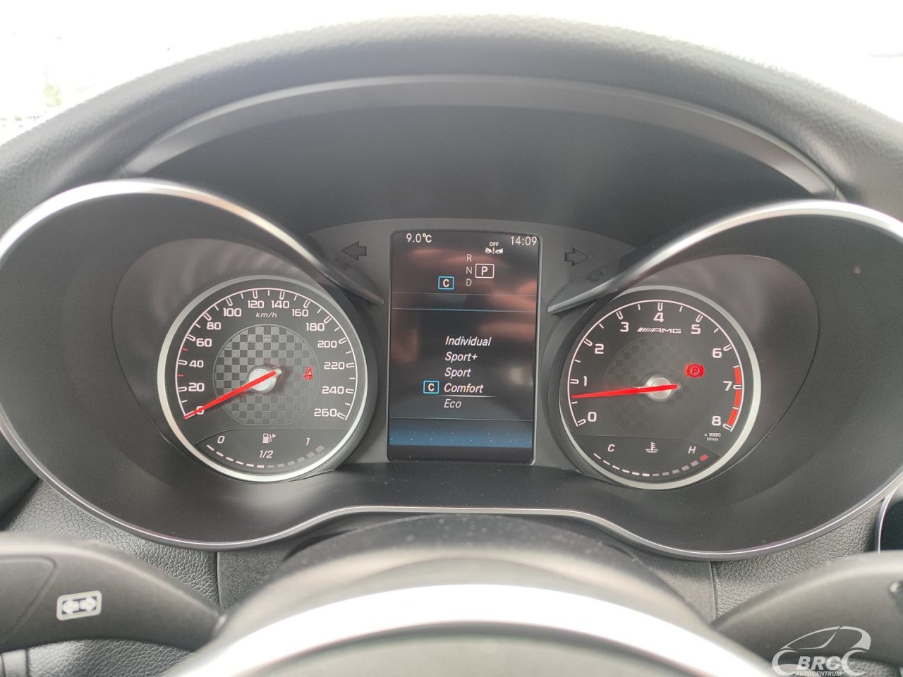 Mercedes-Benz C300 | 25