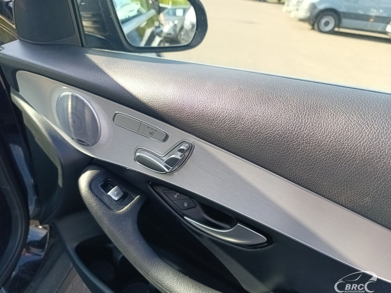 Mercedes-Benz GLC350 | 15